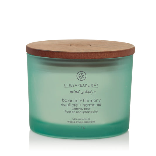 Chesapeake Bay Waterlily Pear 3-Wick Candle - Yankee Candle & WoodWick