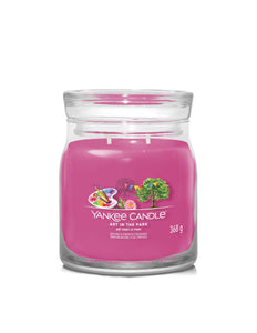 Yankee Candle Art In The Park Medium Jar - Yankee Candle & WoodWick