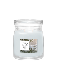 Yankee Candle Snow Kissed Pine Medium Jar