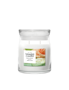 Yankee Candle Blooming Love Medium Jar online bestellen